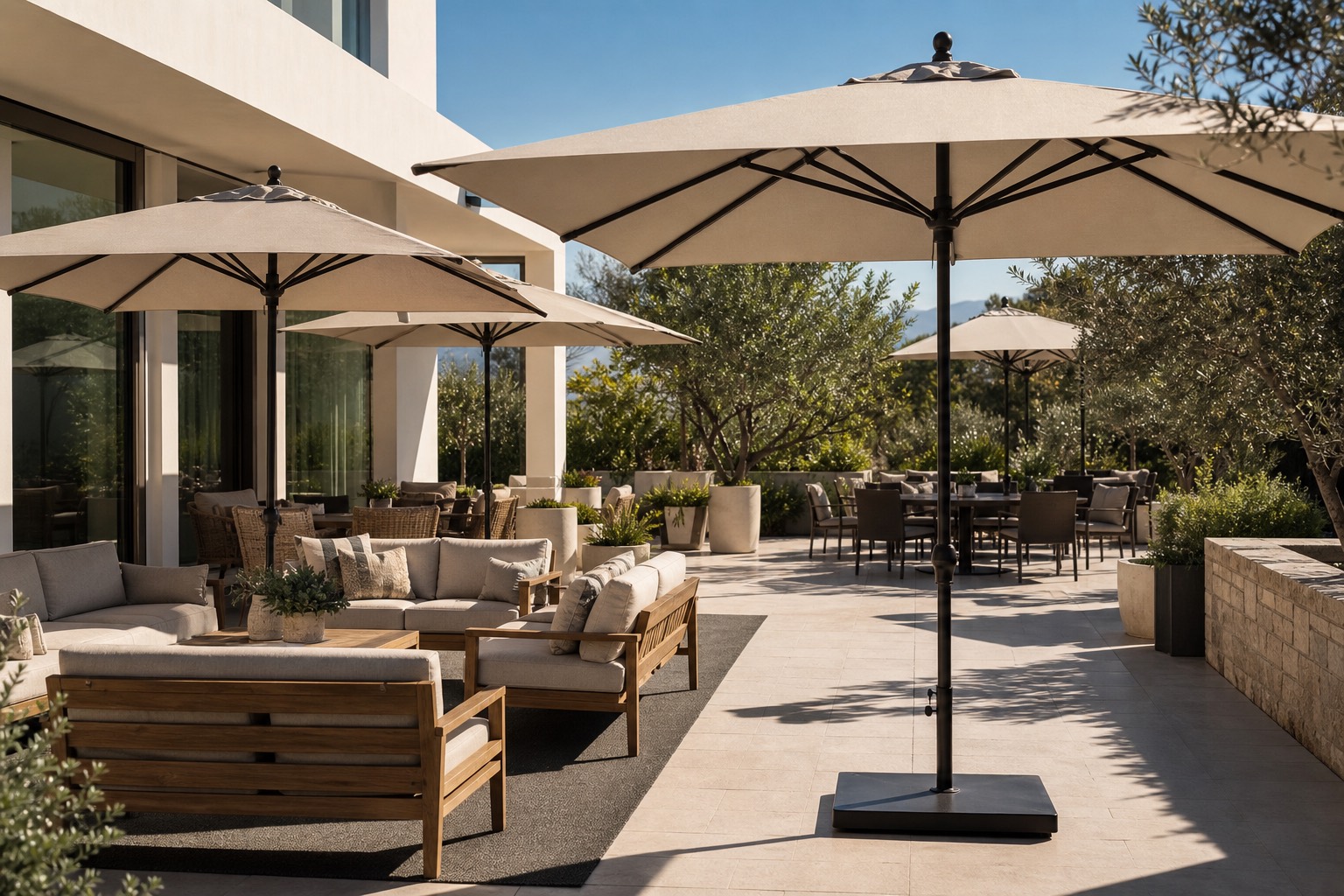 Commercial shade support